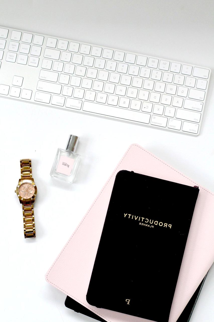 Bathroom vanity organizer with cosmetic compartments and mirror